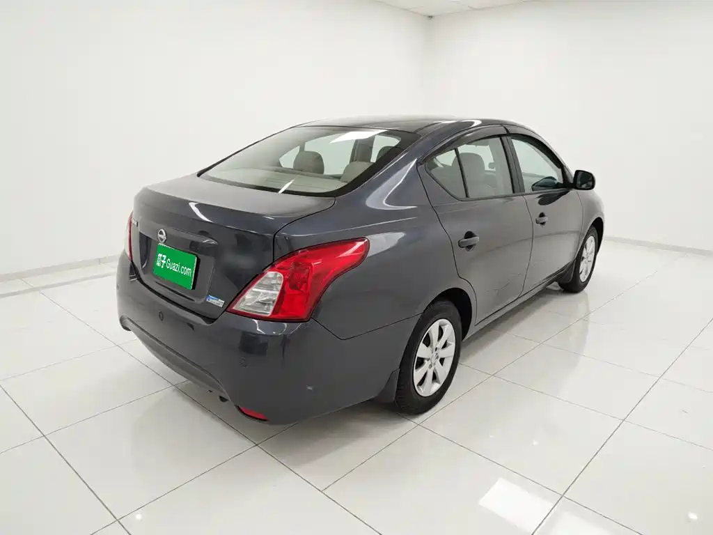 Nissan Sunny — миниатюра 4