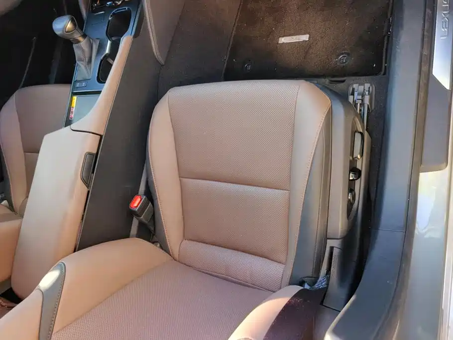 Lexus ES — миниатюра 8