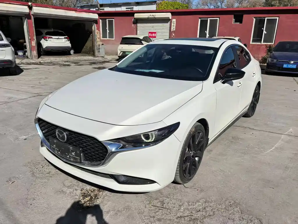 Mazda 3 Axela 2022