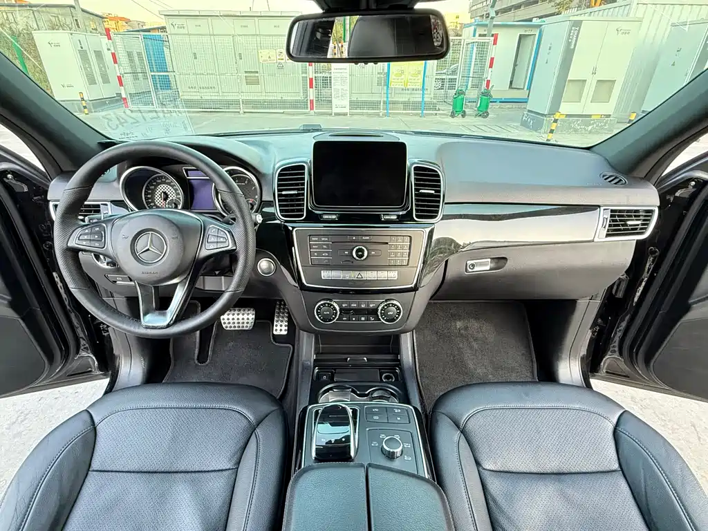 MERCEDES-BENZ GLE AMG