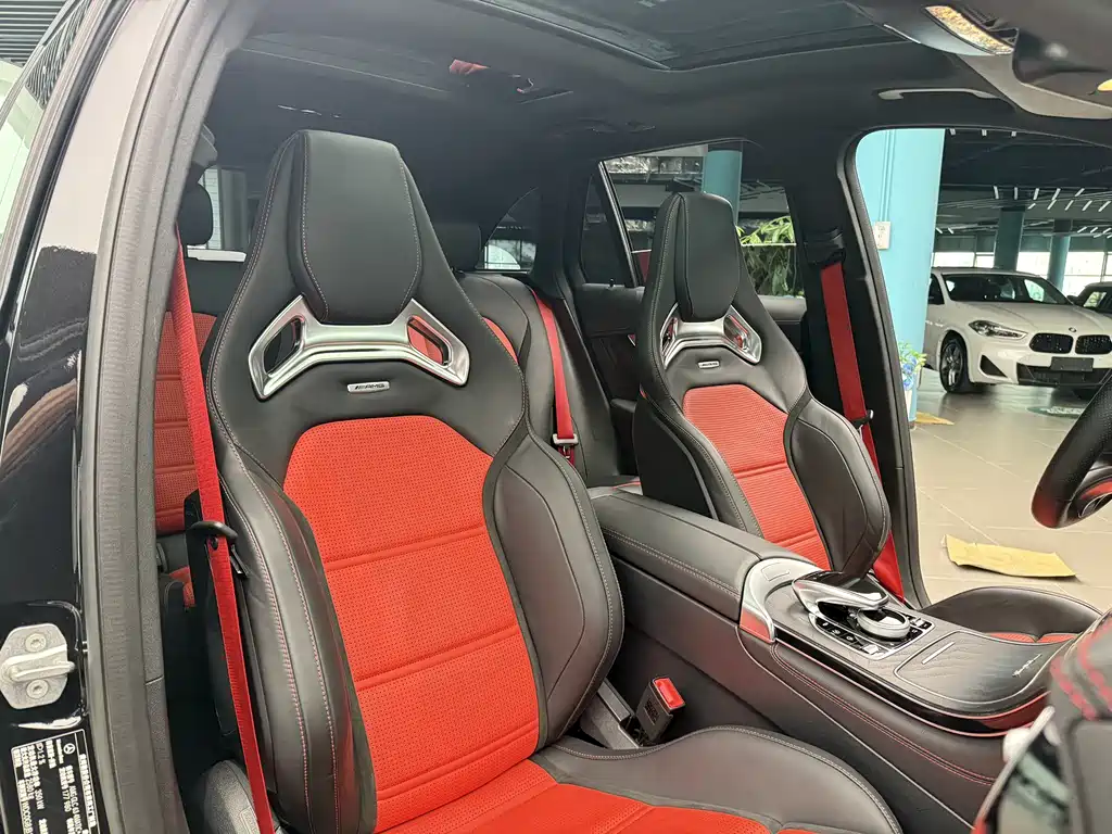 MERCEDES-BENZ GLC AMG