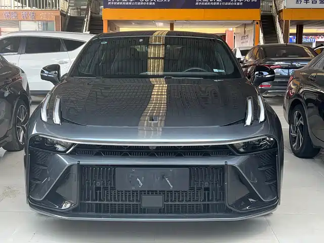 2023 Lynk & Co 03