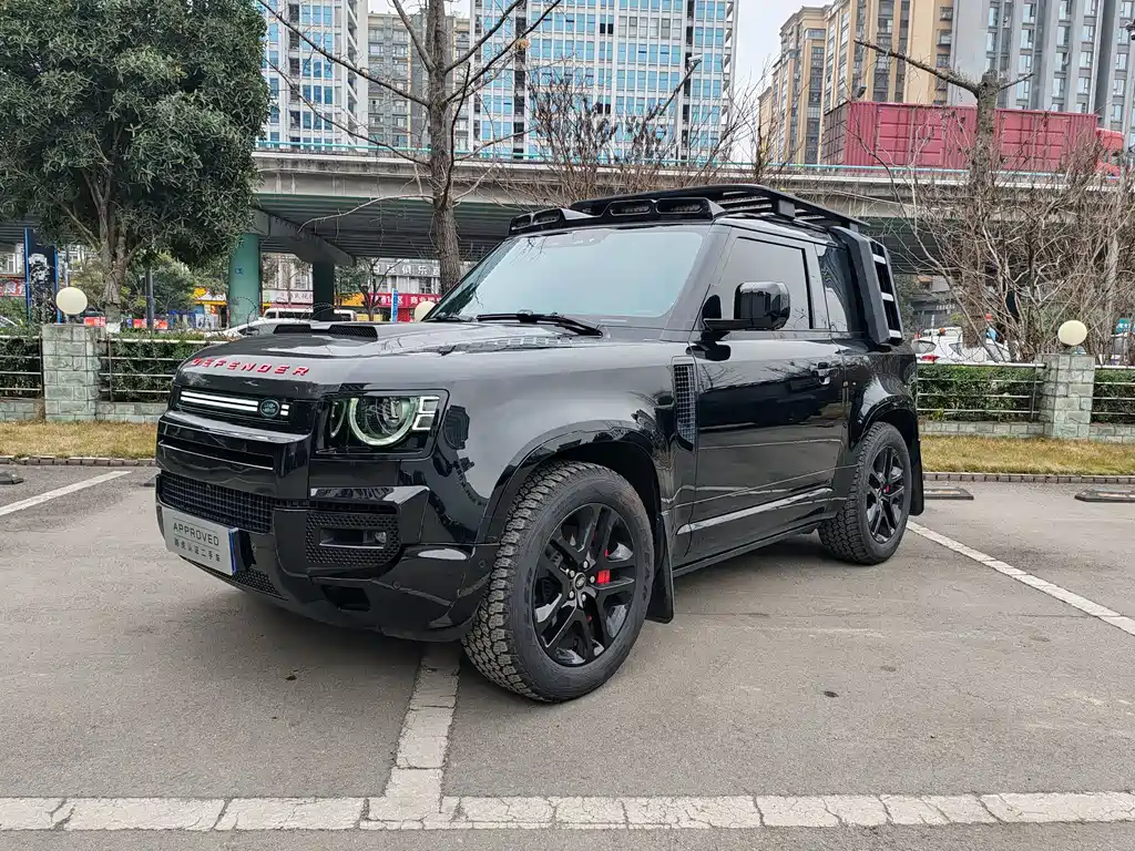 LAND ROVER DEFENDER