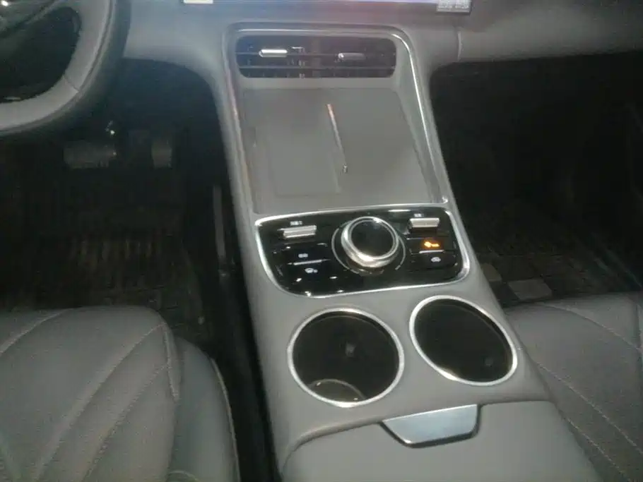 GEELY GALAXY GALAXY L6