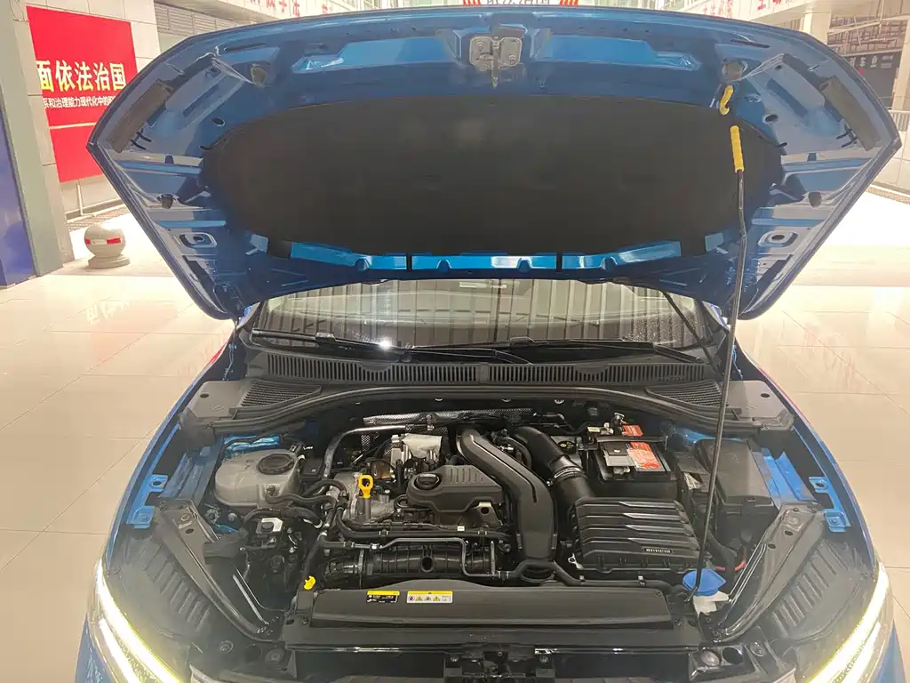 Volkswagen Sagitar - фото 15