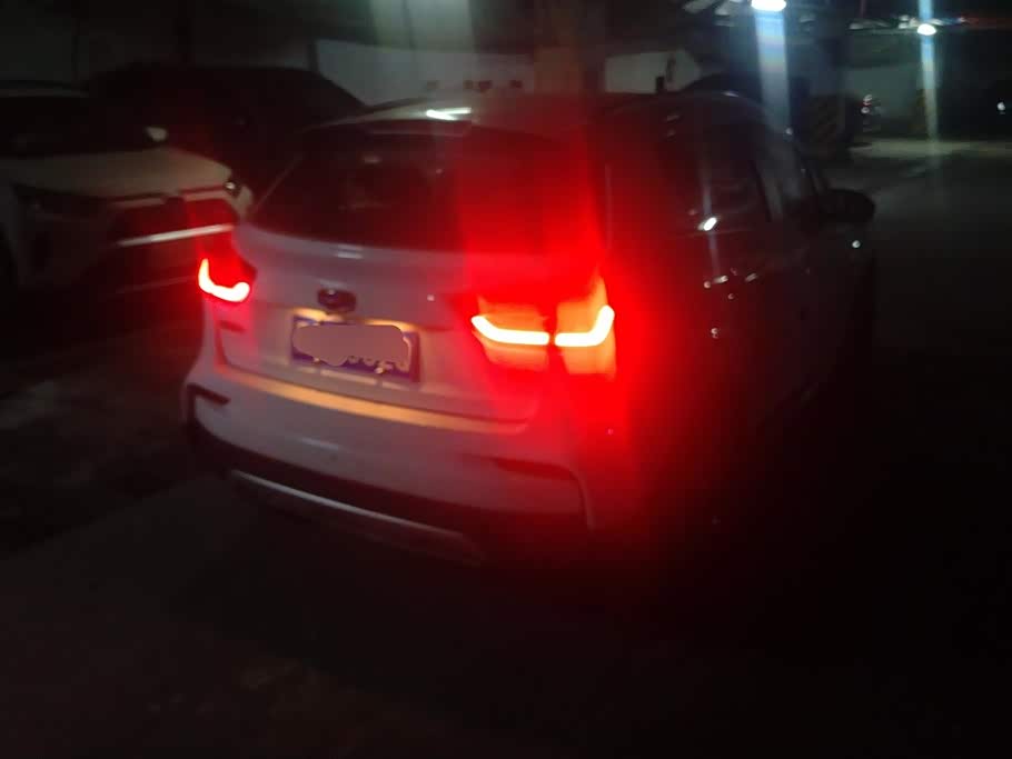 Geely Vision X3 1.5 л 2021 г. Белый, пробег 43400 км