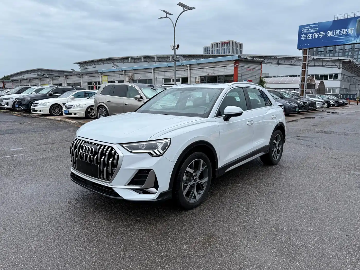 奥迪Q3 2024款 35 TFSI 时尚动感型 2024