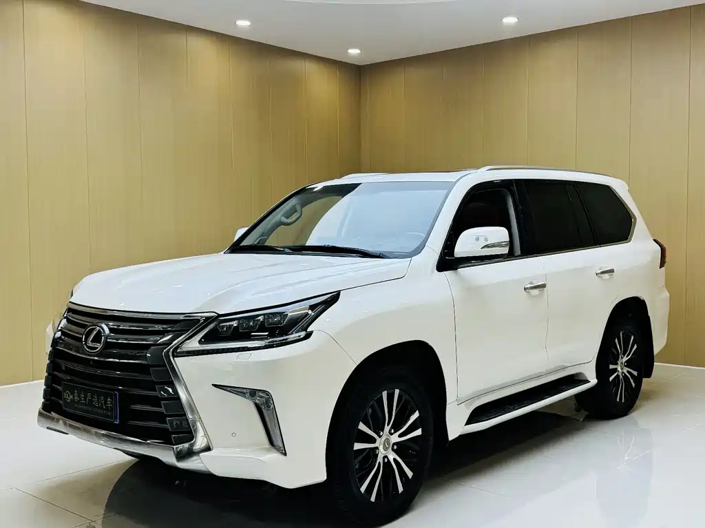 Купить Lexus LX