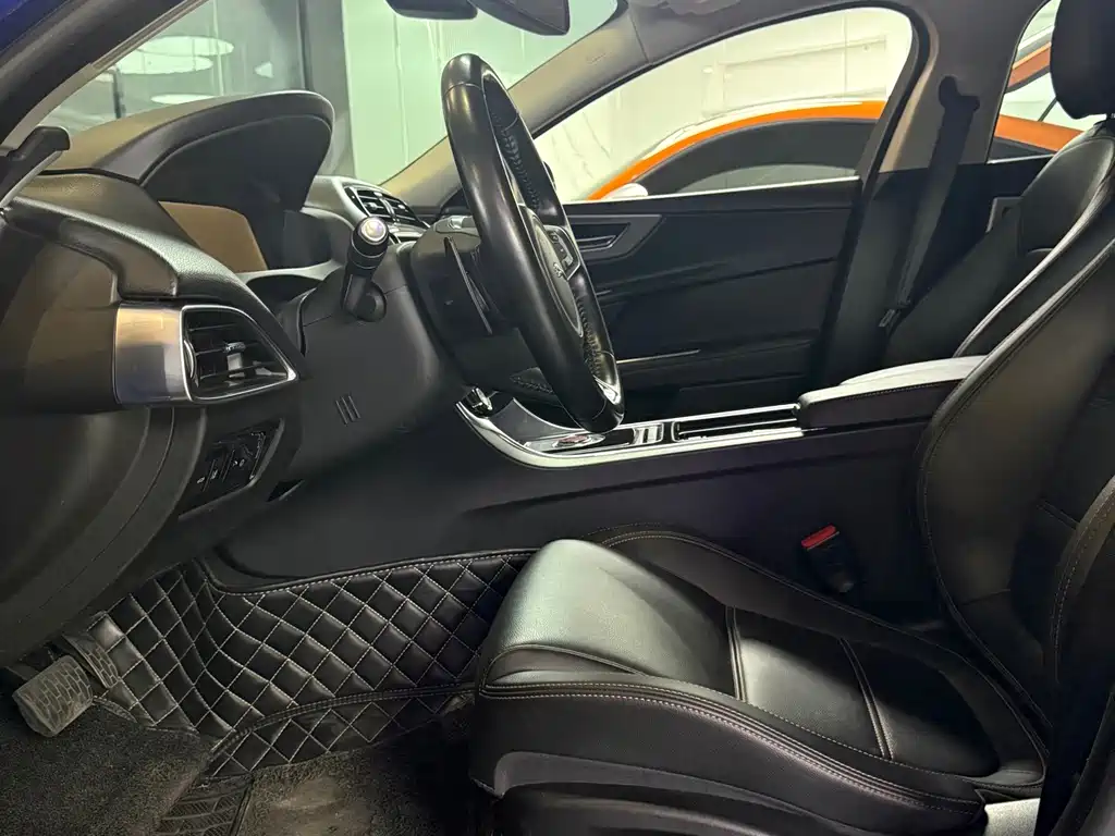 Jaguar XEL — миниатюра 7