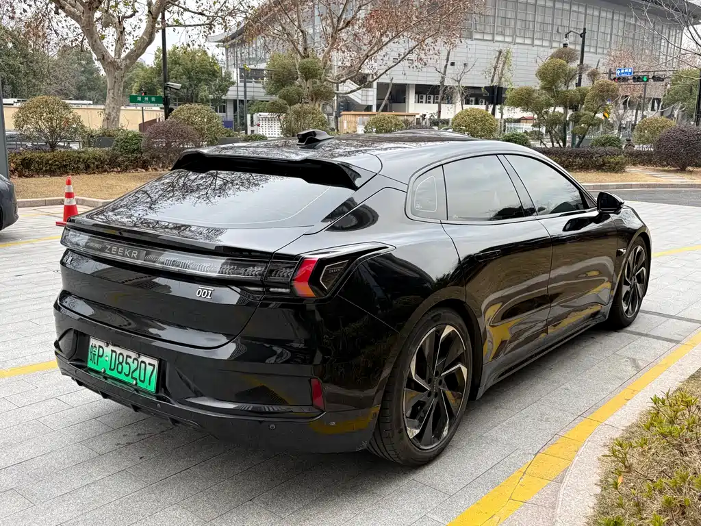 ZEEKR EXTREME KRYPTON 001