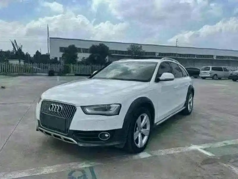 Audi A4 (Import) 2013