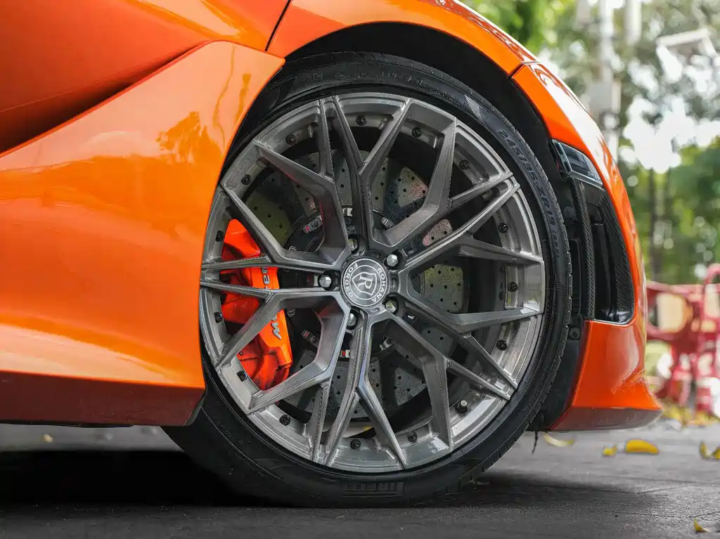 McLaren 720S — миниатюра 7