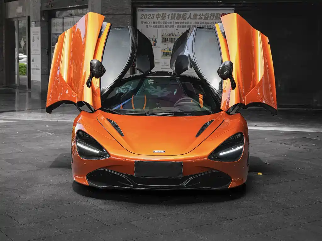 McLaren 720S — миниатюра 9