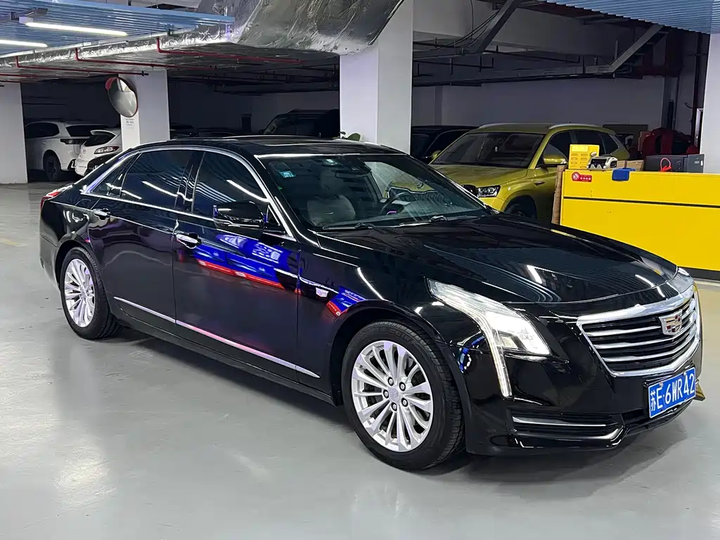 CADILLAC CT6