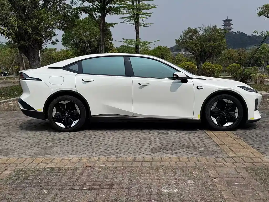 Changan Deepal DARK BLUE SL03