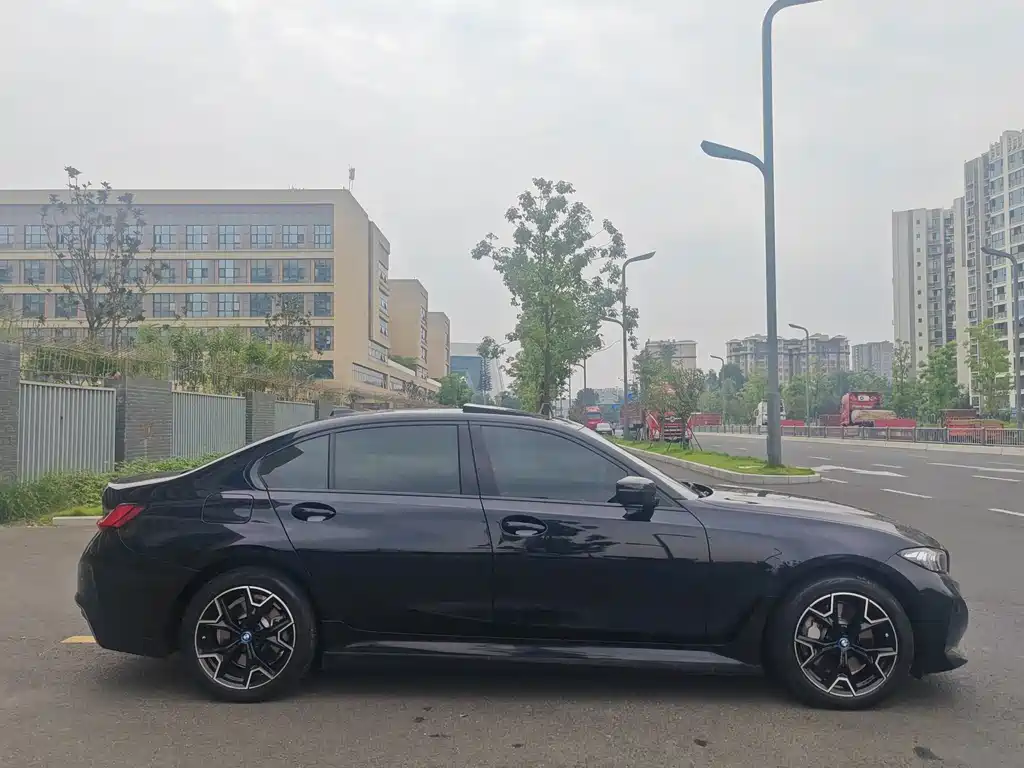 BMW i3 — миниатюра 16