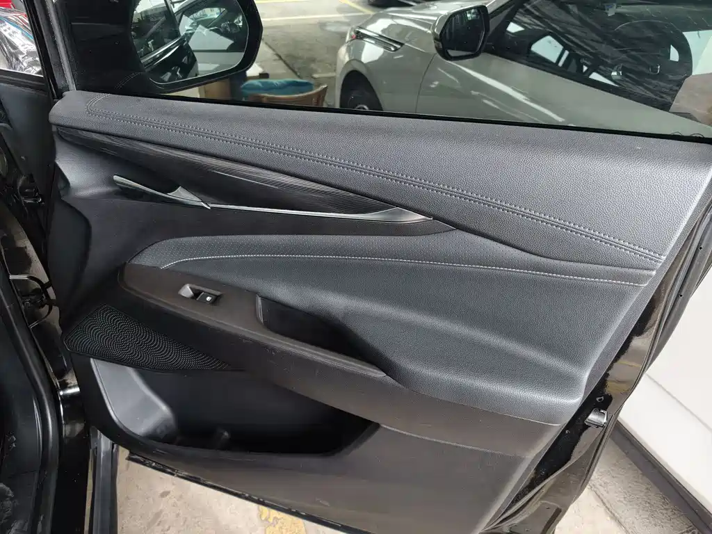 SAIC MAXUS CHASE G50