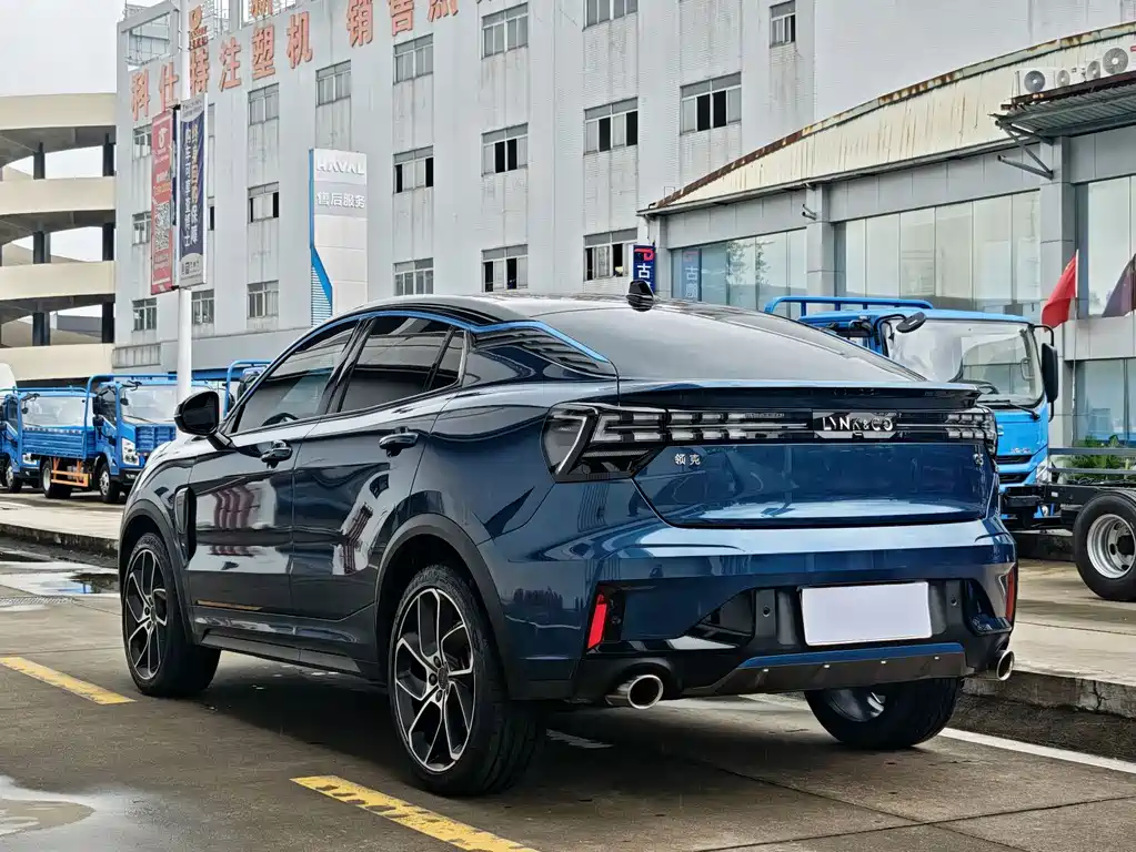 Lynk & Co 05 — миниатюра 16