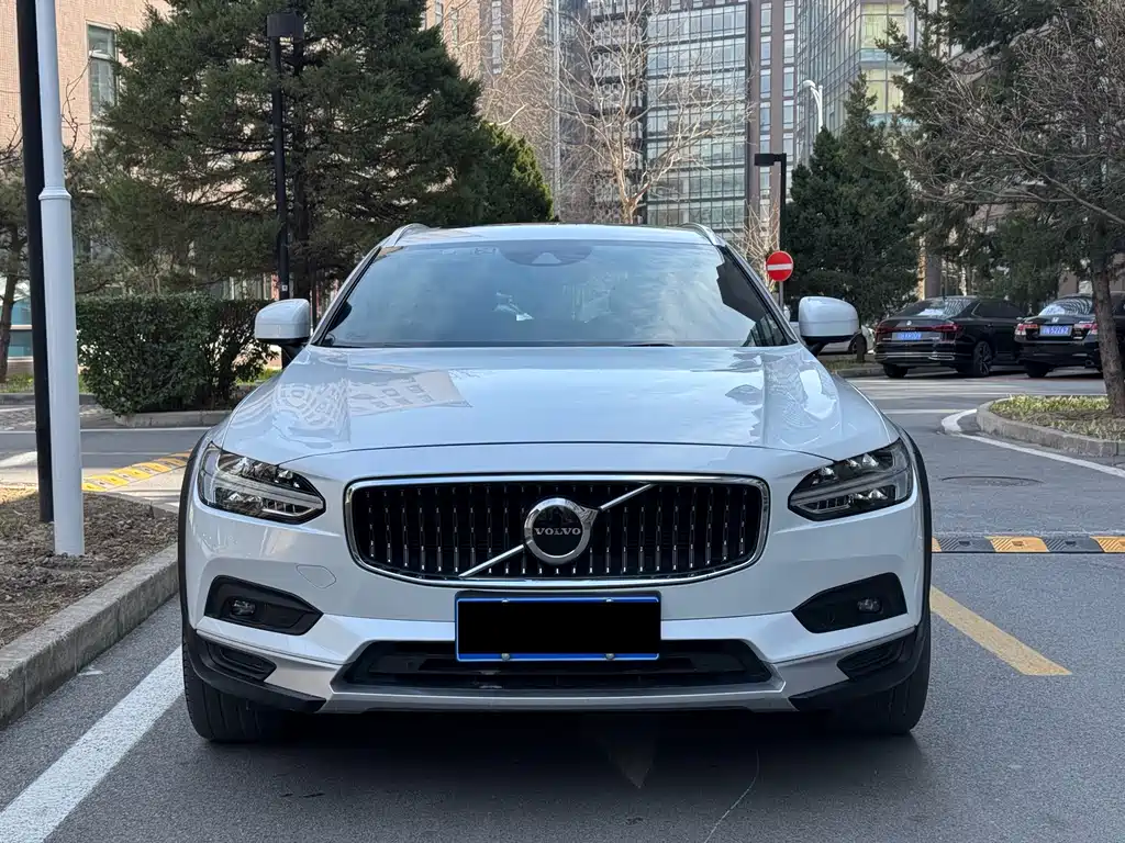 Volvo V90 2021 Cross Country B5 AWD