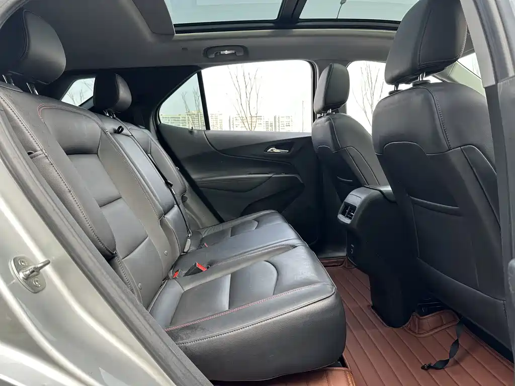 Chevrolet Equinox 2019 550T AT