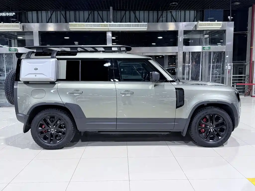 Land Rover Defender — миниатюра 22