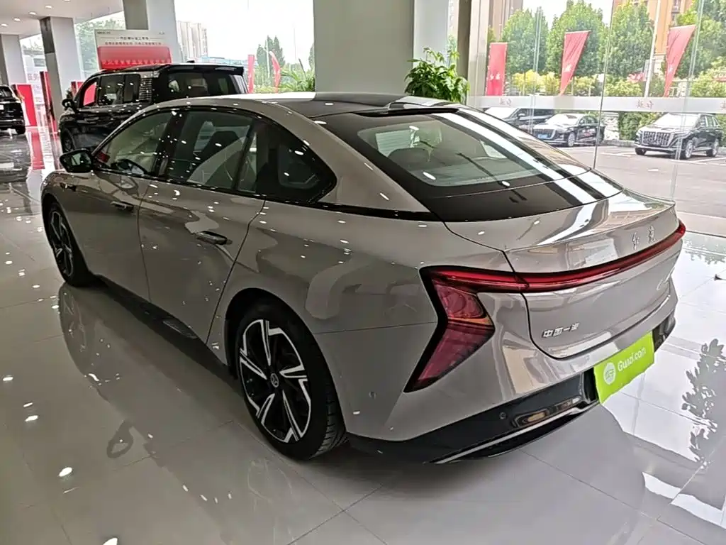 Hongqi Hongqi EH7 — миниатюра 5