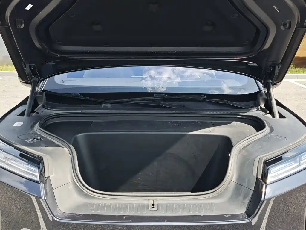 NIO ES8 — миниатюра 12