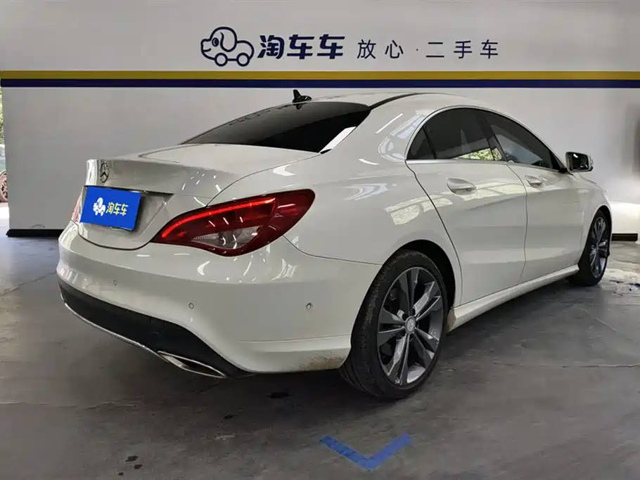 MERCEDES-BENZ CLA