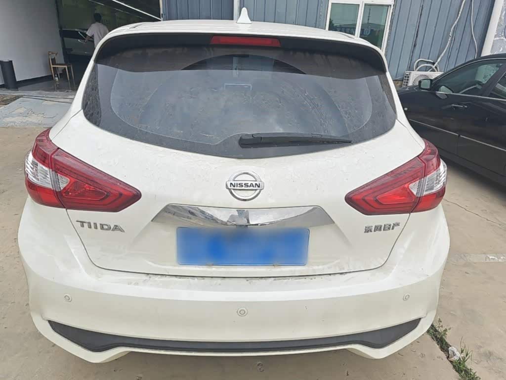 Nissan Tiida 1.6 л 2022 г. Белый, пробег 34300 км