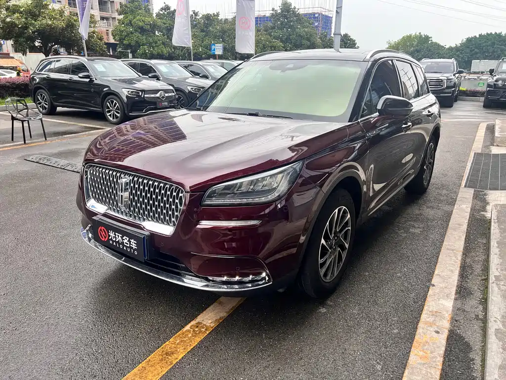 Купить Lincoln Corsair