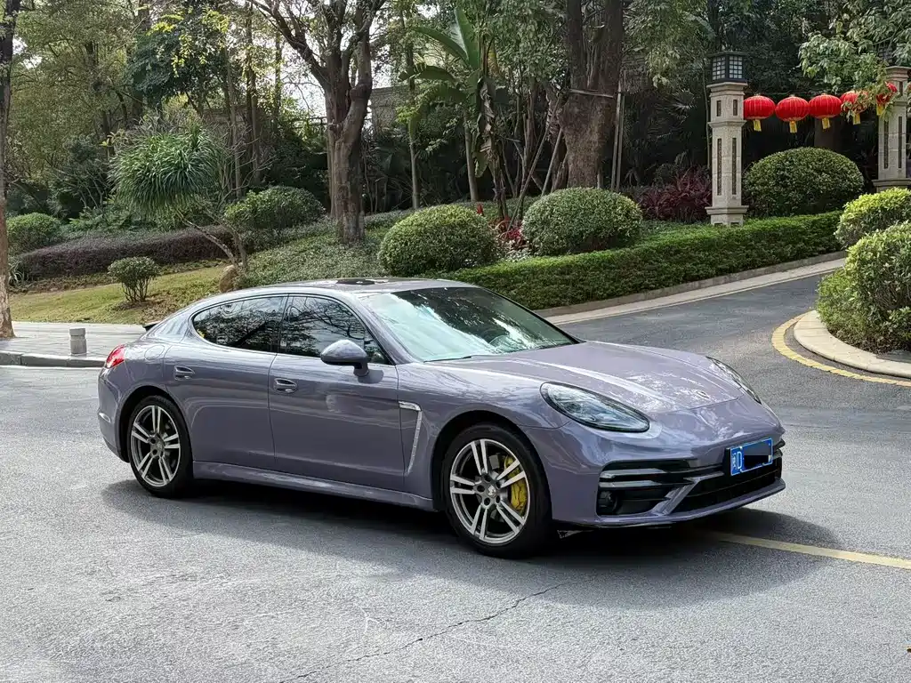 Porsche Panamera 2010 Panamera 4 3.6L