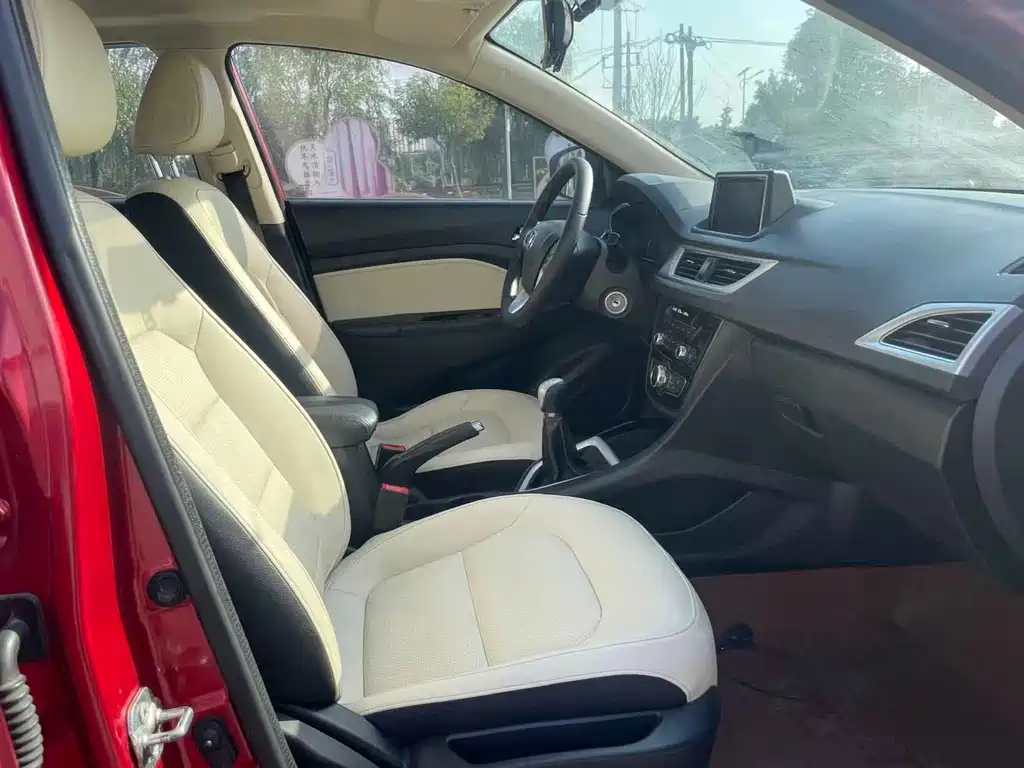 Changan V7 — миниатюра 8