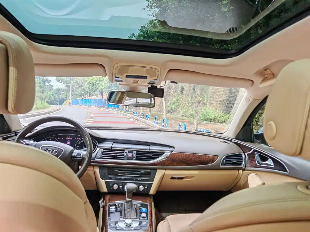 Audi A6L 2014 35 FSI Luxury