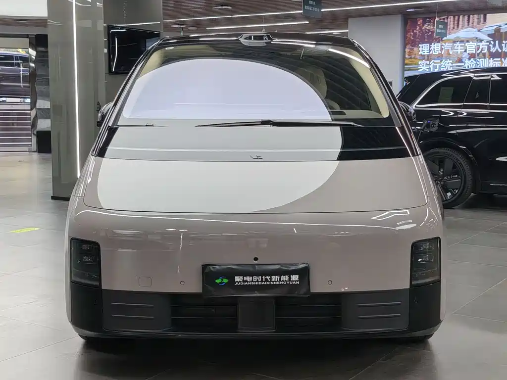 Li Auto MEGA 2025 Ultra