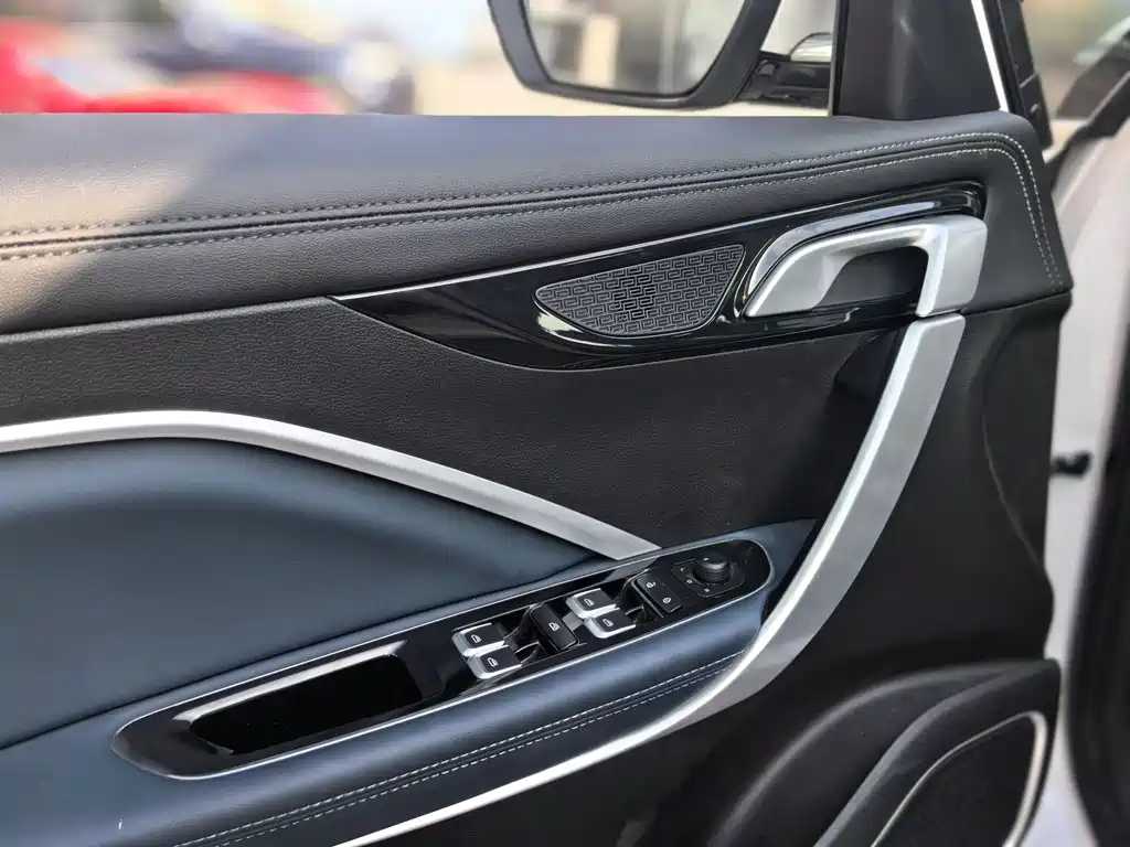 GEELY AUTOMOBILE JIAJIE