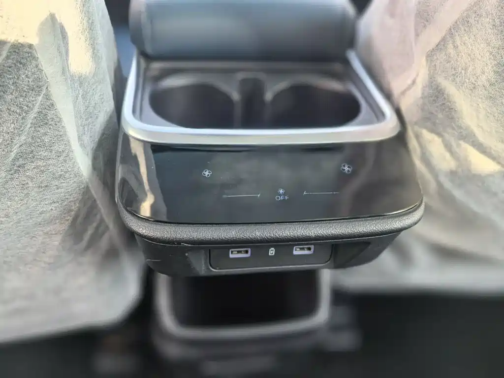 GEELY AUTOMOBILE JIAJIE