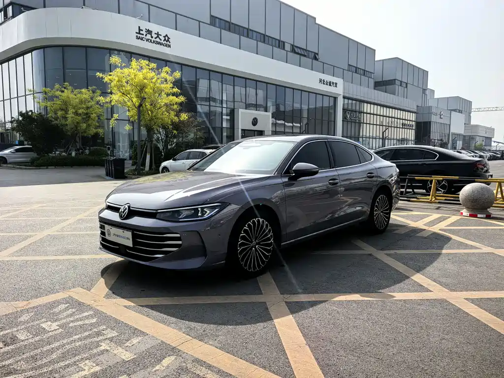 Volkswagen Passat 2025