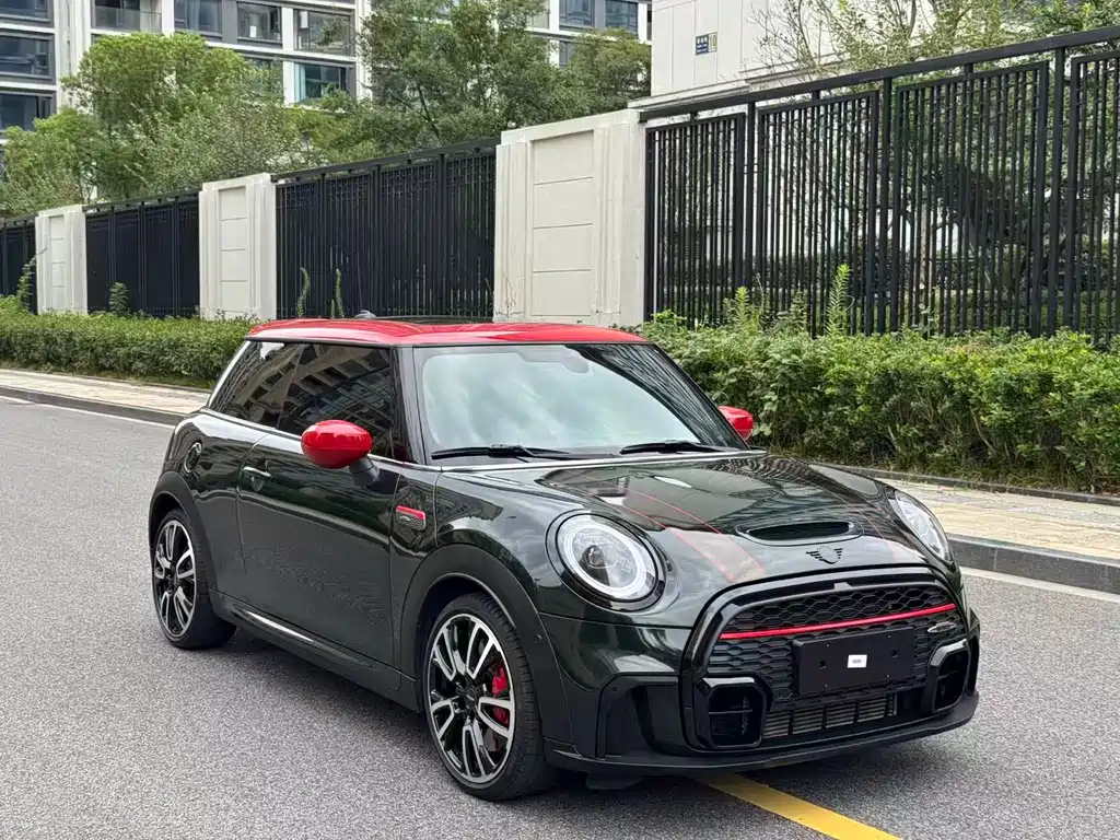 MINI JCW
