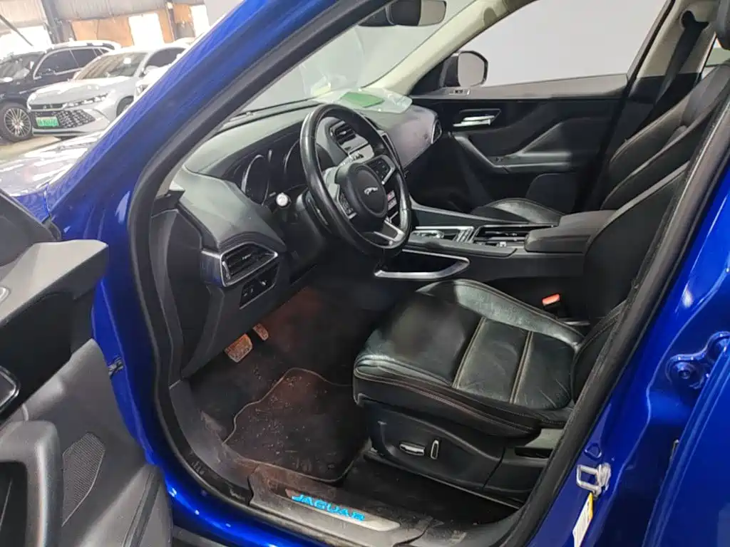 Jaguar F-PACE — миниатюра 11