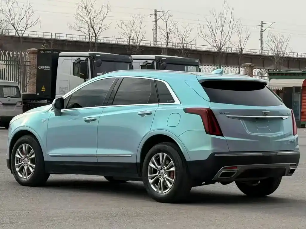 CADILLAC XT5