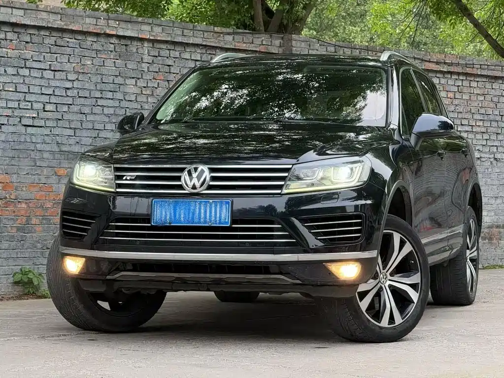 Купить Volkswagen Touareg