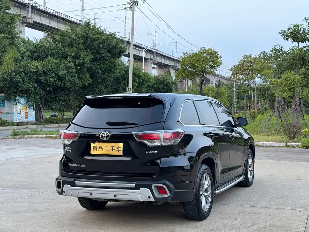 Toyota Highlander — миниатюра 7