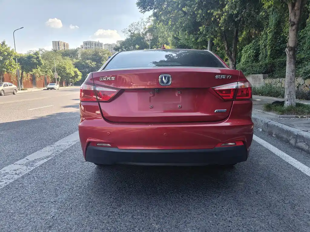 Changan V7 — миниатюра 5