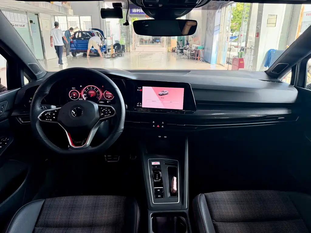 Volkswagen Golf GTI — миниатюра 7