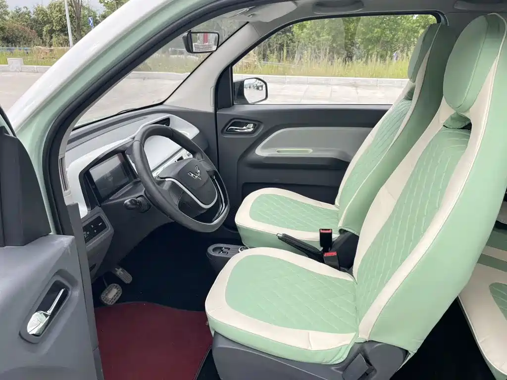Wuling MINIEV — миниатюра 4