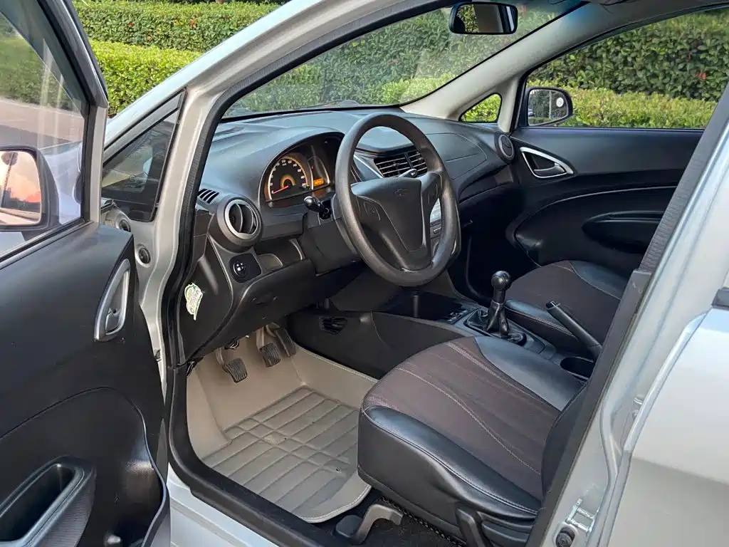 Chevrolet Sail — миниатюра 4