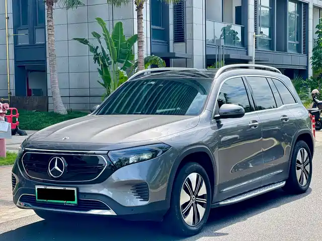 Mercedes-Benz EQB