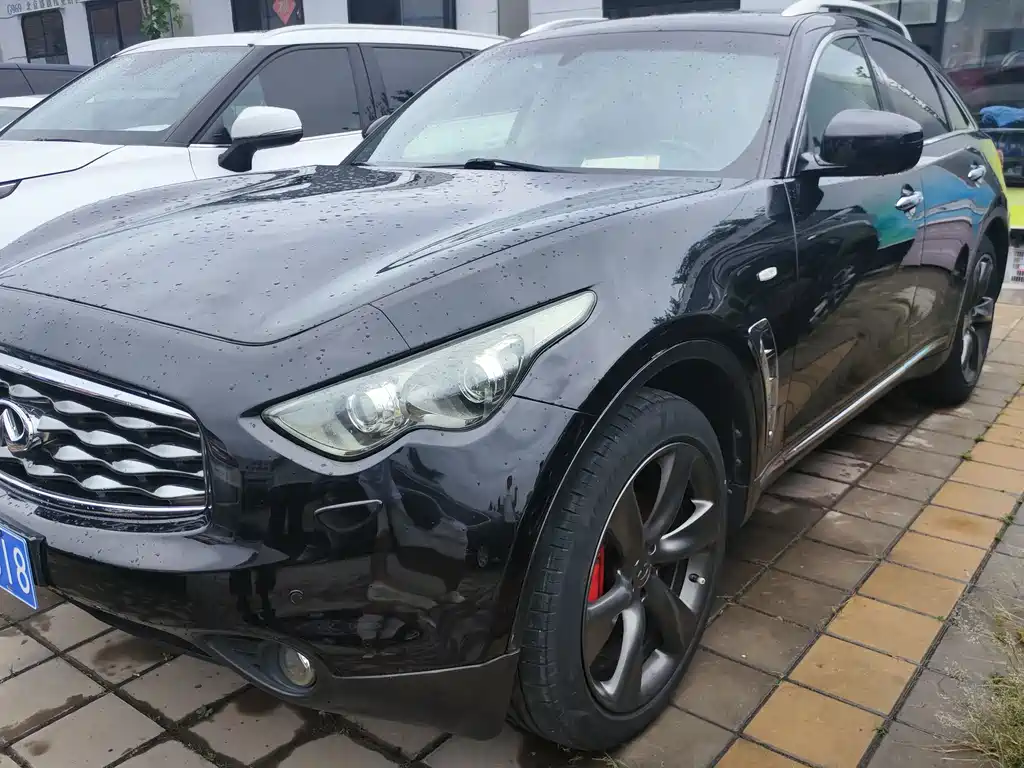 Infiniti FX