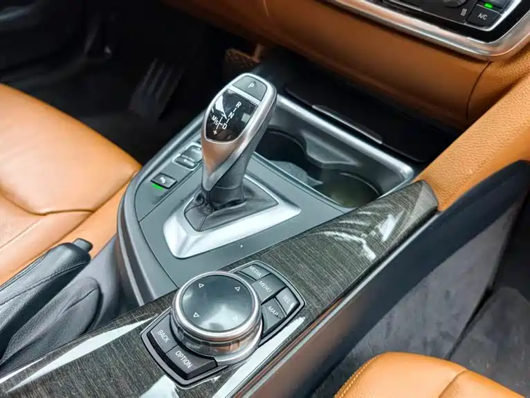 BMW 4 Series — миниатюра 13