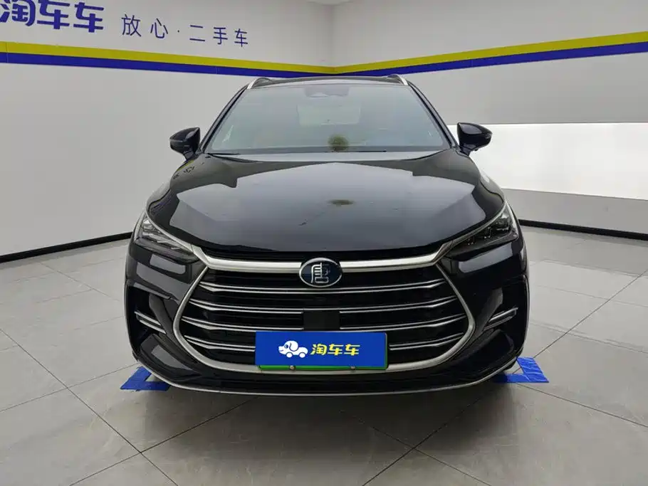 BYD Tang PHEV 2023 — фото 2